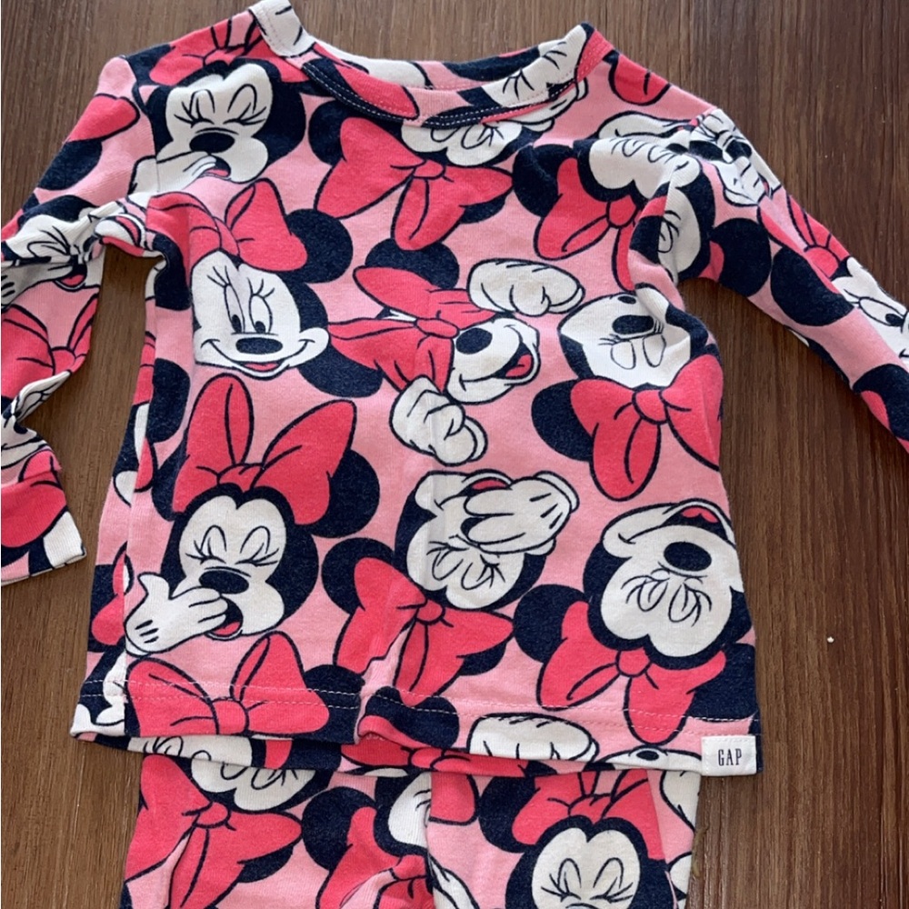 GAP Kids Pink and White Minnie Mouse Pajama Set